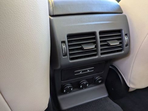 Used 2020 Jaguar F-PACE Premium image 13