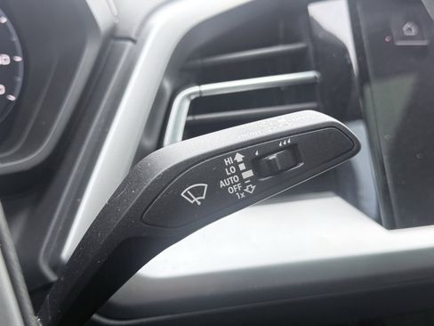 Used 2023 Audi Q4 e-tron Premium Plus w/ Premium Plus image 29