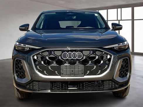 Used 2025 Audi Q5 Premium Plus image 3