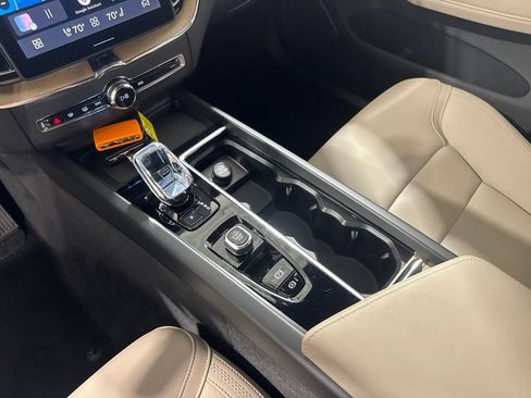 Certified 2026 Volvo XC60 B5 Plus AWD/4WD image 14