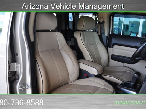 Used 2007 HUMMER H3 Luxury image 25