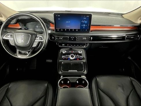 Used 2023 Lincoln Nautilus Reserve image 21