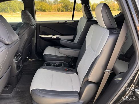 Used 2024 Lexus TX 500h AWD w/ Technology Package image 28