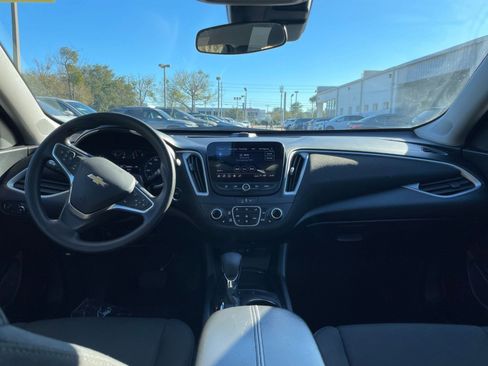 Used 2024 Chevrolet Malibu LT image 33