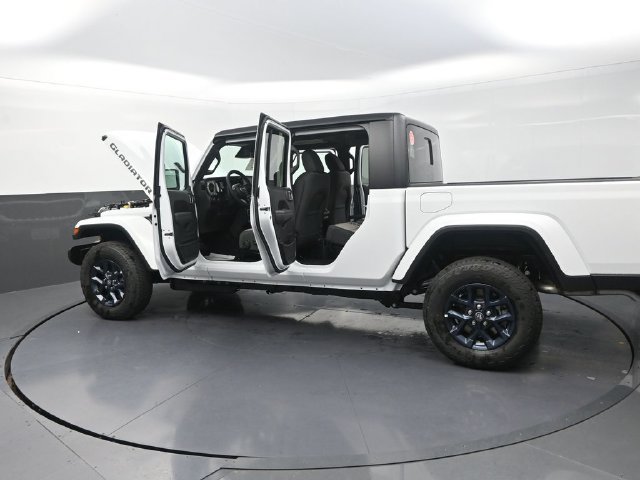 New 2026 Jeep Gladiator Sport AWD/4WD image 33