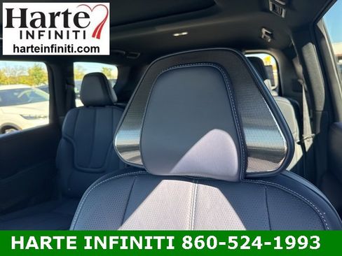 New 2026 INFINITI QX80 4WD image 13