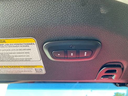 Used 2024 Jeep Wrangler Unlimited Sahara image 37