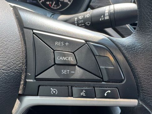 Used 2025 Nissan Altima 2.5 SV FWD image 16