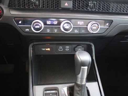 Used 2024 Honda CR-V EX image 36