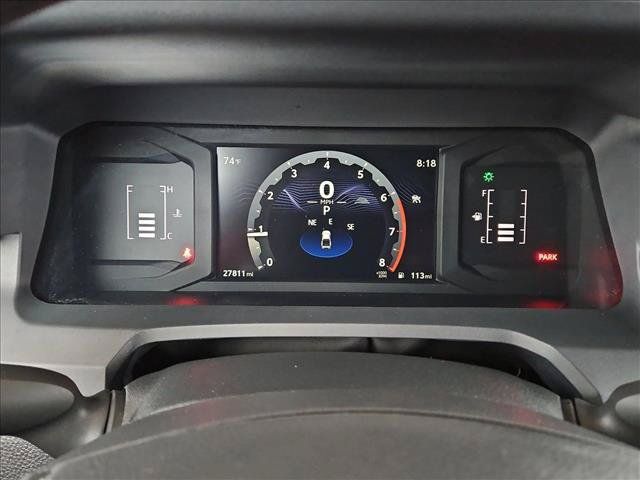 Used 2025 Toyota Tacoma SR AWD/4WD image 11