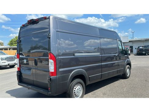 Used 2024 RAM ProMaster 2500 w/ Convenience Group FWD image 6