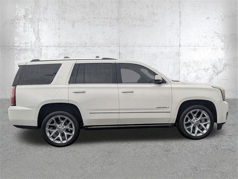 Used 2019 GMC Yukon Denali w/ Denali Ultimate Package image 3