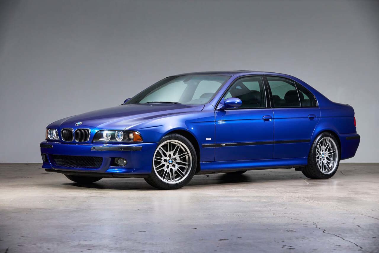 Used 2002 BMW M5 RWD image 3