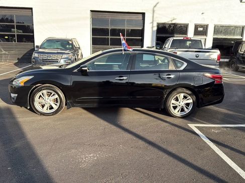Used 2015 Nissan Altima 2.5 SL w/ Technology Package image 4