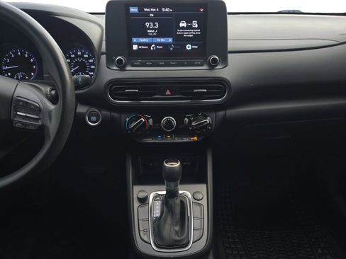 Used 2022 Hyundai Kona SEL image 11