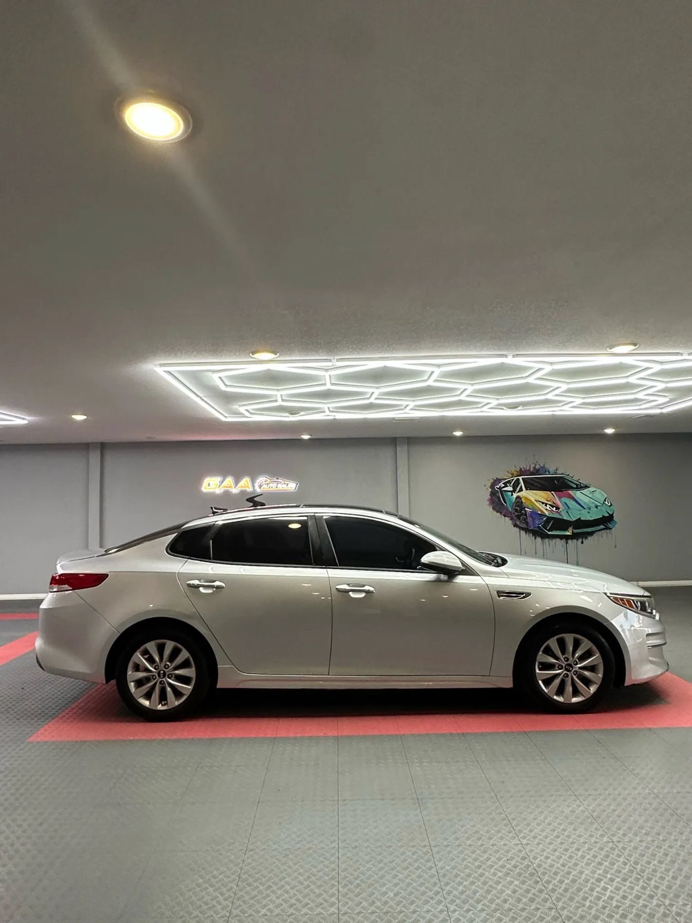 Used 2016 Kia Optima EX w/ Premium Package FWD image 7