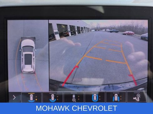 Used 2019 Chevrolet Equinox Premier AWD/4WD image 16