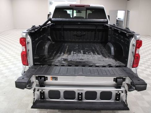 Used 2023 Chevrolet Silverado 2500 LT w/ Convenience Package AWD/4WD image 15