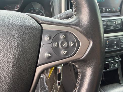 Used 2016 Chevrolet Colorado Z71 AWD/4WD image 23