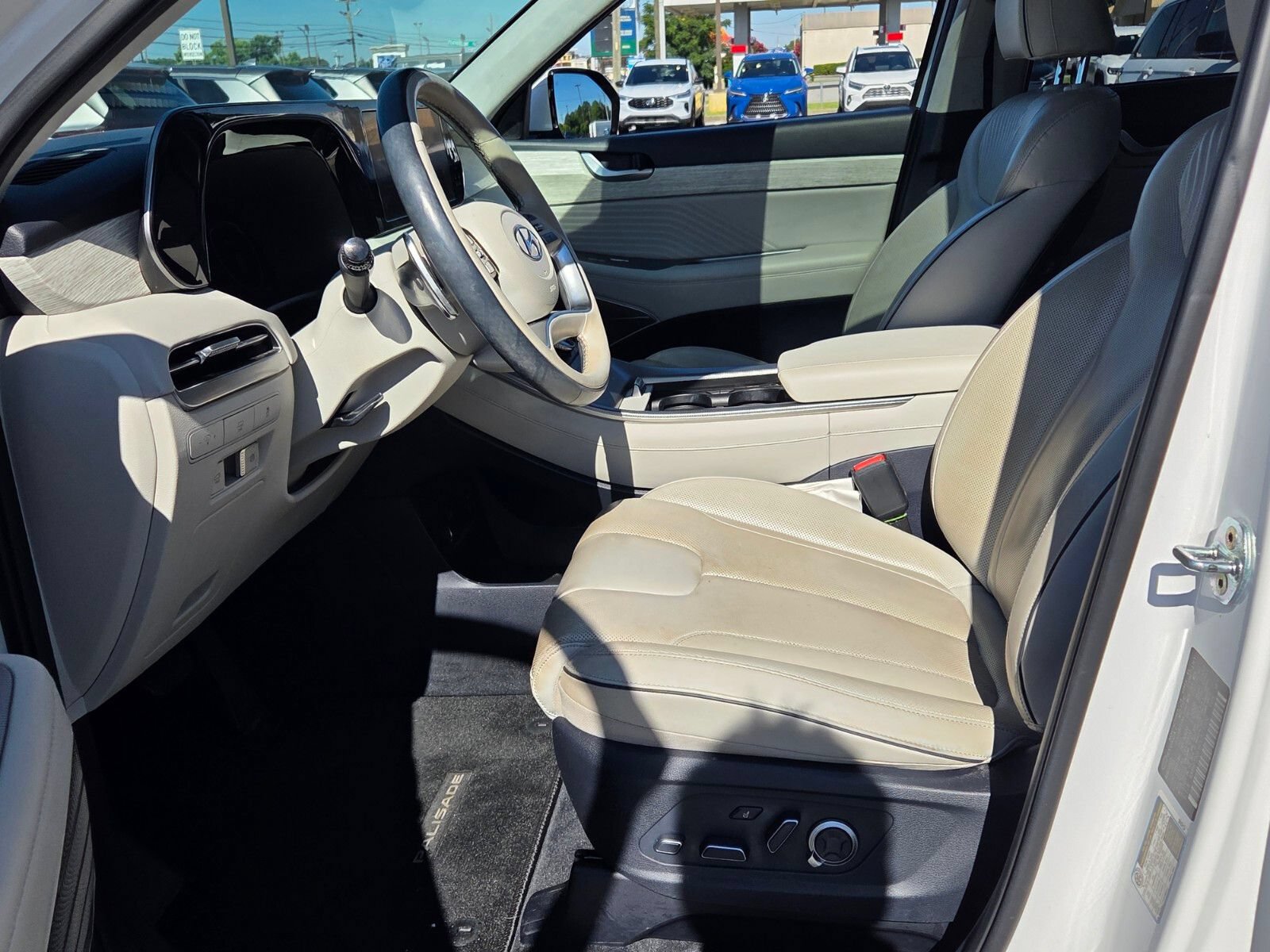 Used 2023 Hyundai Palisade Calligraphy AWD/4WD image 5