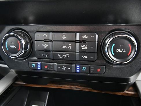 Used 2020 Ford F150 Lariat w/ Equipment Group 501A Mid AWD/4WD image 28