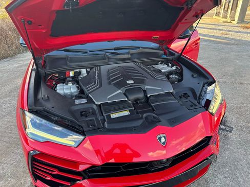 Used 2019 Lamborghini Urus image 31