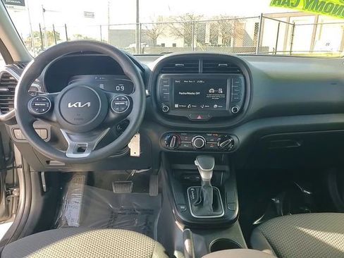Used 2023 Kia Soul LX w/ Option Group 015 image 12