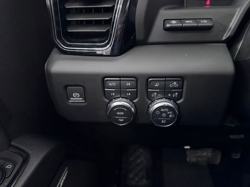 Certified 2024 GMC Sierra 2500 AT4 w/ AT4 Premium Plus Package image 24