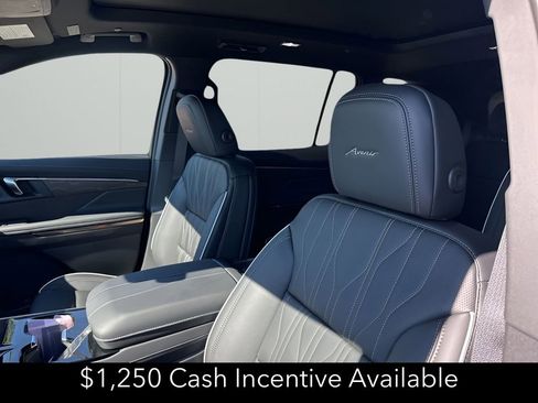New 2026 Buick Enclave Avenir w/ Super Cruise Package AWD/4WD image 24