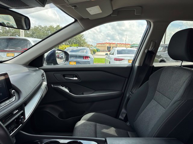Used 2025 Nissan Rogue SV AWD/4WD image 22