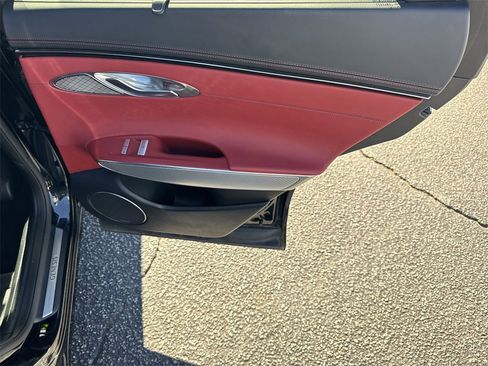 Used 2024 Genesis GV70 2.5T w/ Sport Prestige Package image 16