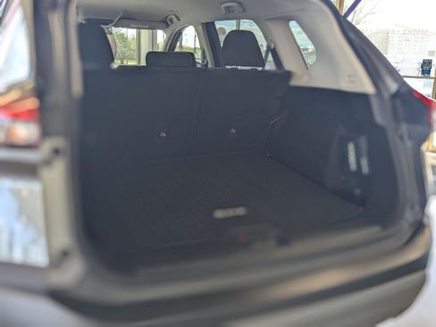 Used 2023 Nissan Rogue SV w/ SV Premium B Package image 26