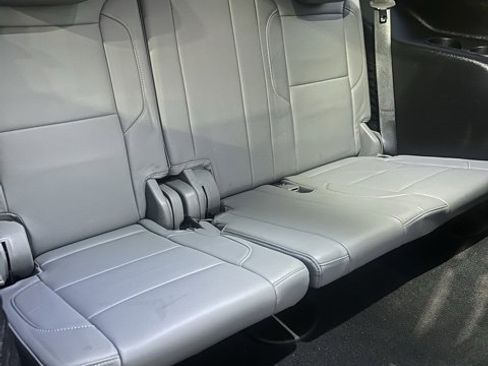 Used 2019 Chevrolet Tahoe LT image 8