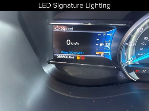 Used 2019 Ford Explorer XLT w/ Equipment Group 202A AWD/4WD image 19