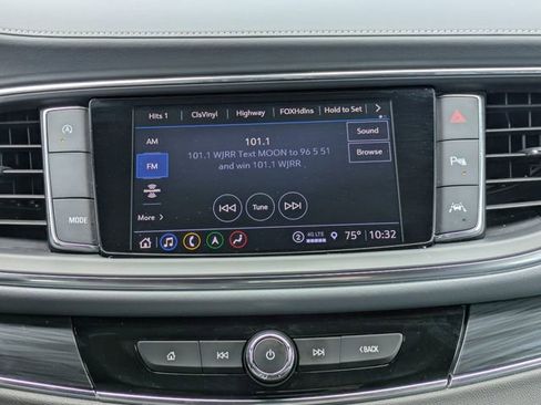 Used 2023 Buick Enclave Essence w/ Experience Buick Package image 23