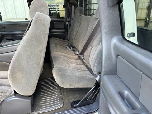 Used 2003 Chevrolet Silverado 2500 LS RWD image 15
