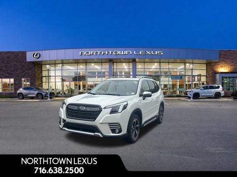 Used 2022 Subaru Forester Touring AWD/4WD image 1