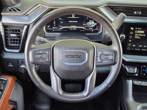 Used 2024 GMC Sierra 2500 Denali Ultimate image 19