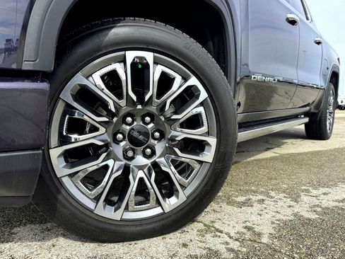 Used 2023 GMC Sierra 1500 Denali Ultimate image 2