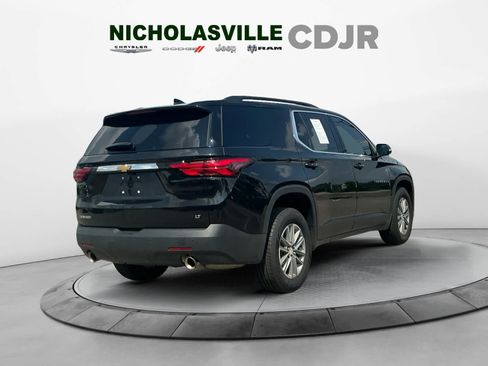 Used 2023 Chevrolet Traverse LT FWD image 5