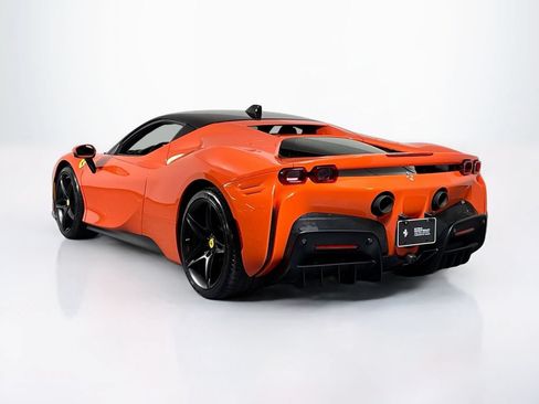 Used 2021 Ferrari SF90 Stradale AWD/4WD image 2