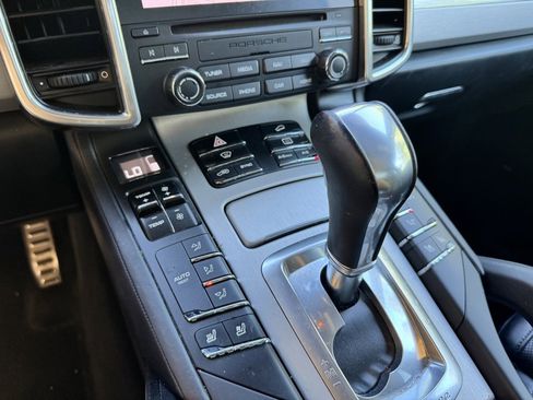 Used 2018 Porsche Cayenne GTS w/ Premium Package Plus image 29