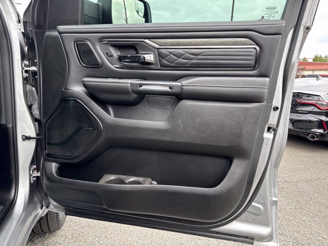 Used 2025 RAM 1500 Limited AWD/4WD image 12