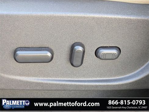 Used 2019 Ford Escape SEL image 19