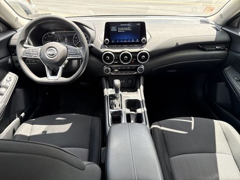 Used 2024 Nissan Sentra SV FWD image 14