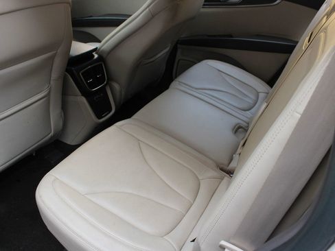 Used 2016 Lincoln MKX Reserve w/ Driver Assistance Package AWD/4WD image 20