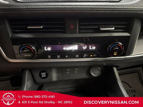 Certified 2025 Nissan Rogue SV AWD/4WD image 18