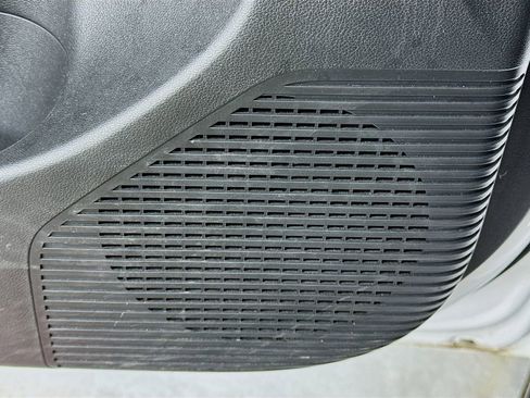 Certified 2025 Hyundai Kona SEL image 19