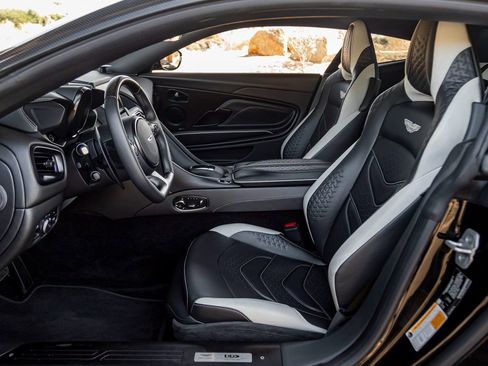 Used 2022 Aston Martin DBS Superleggera RWD image 14