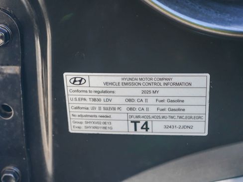 Used 2025 Hyundai Sonata Limited FWD image 29